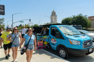 Hollywood, Beverly Hills & Celebrity Homes Open Air Tour from Santa Monica  3