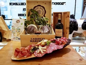 Florence: Guided Food & Wine Tour in Oltrarno Neighborhood - image 4