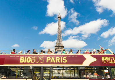 Paris Discover: 24hr Hop-On Hop-Off Sightseeing Bus Tour 2