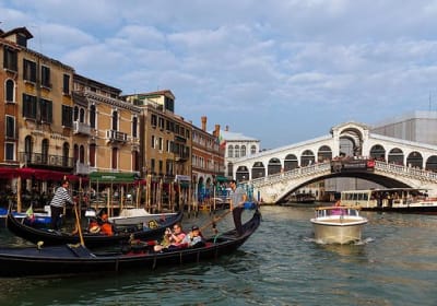 Private Venice Day Tour with Basilica, Doge's Palace & Gondola 2