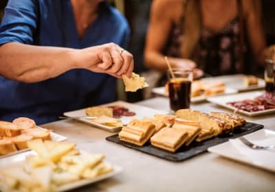 Barcelona Tapas, Taverns & History Tour 2