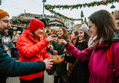 Private Prague Christmas Markets Tour: Mulled Wine & Cookies 2