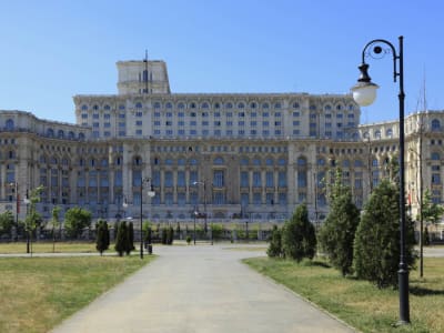 Bucharest: Self-guided Audio Tour on Your Phone (no ticket) - image 2