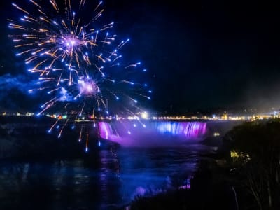Niagara Falls Night Boat Tour with Fireworks Cruise - image 2