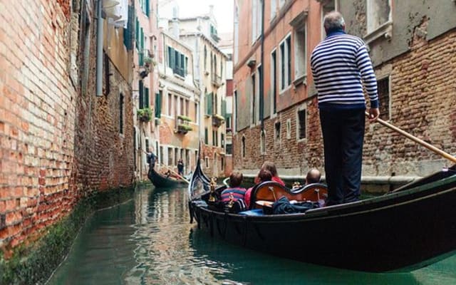 Welcome to Venice: St. Mark's Basilica & Gondola Ride
