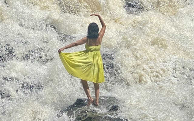 4 Easy Access Waterfalls Private Tour