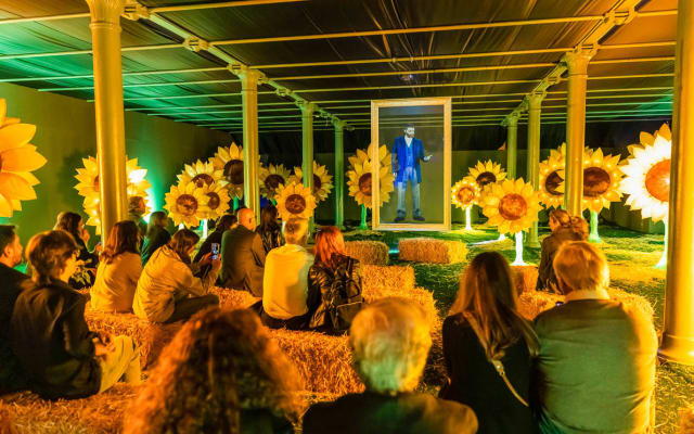 Immersive Exhibition "Living van Gogh"