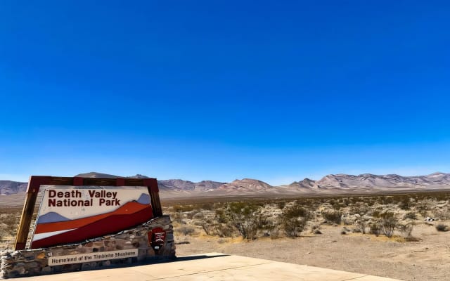Los Angeles to Las Vegas Tour via Death Valley