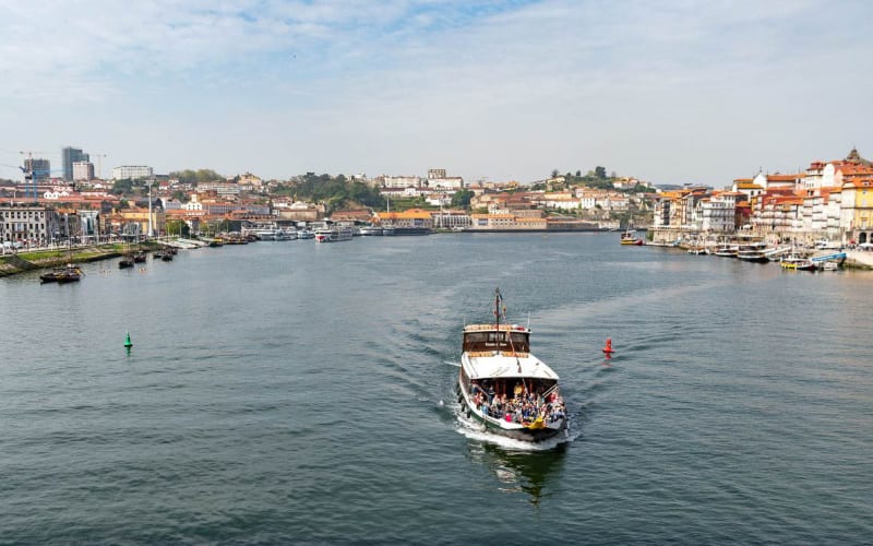 6 Bridges Cruise with Port Wine Tasting - main image