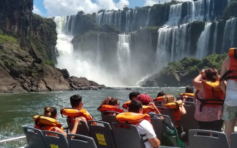 Aventura Completa en Cataratas del Iguazú - main image