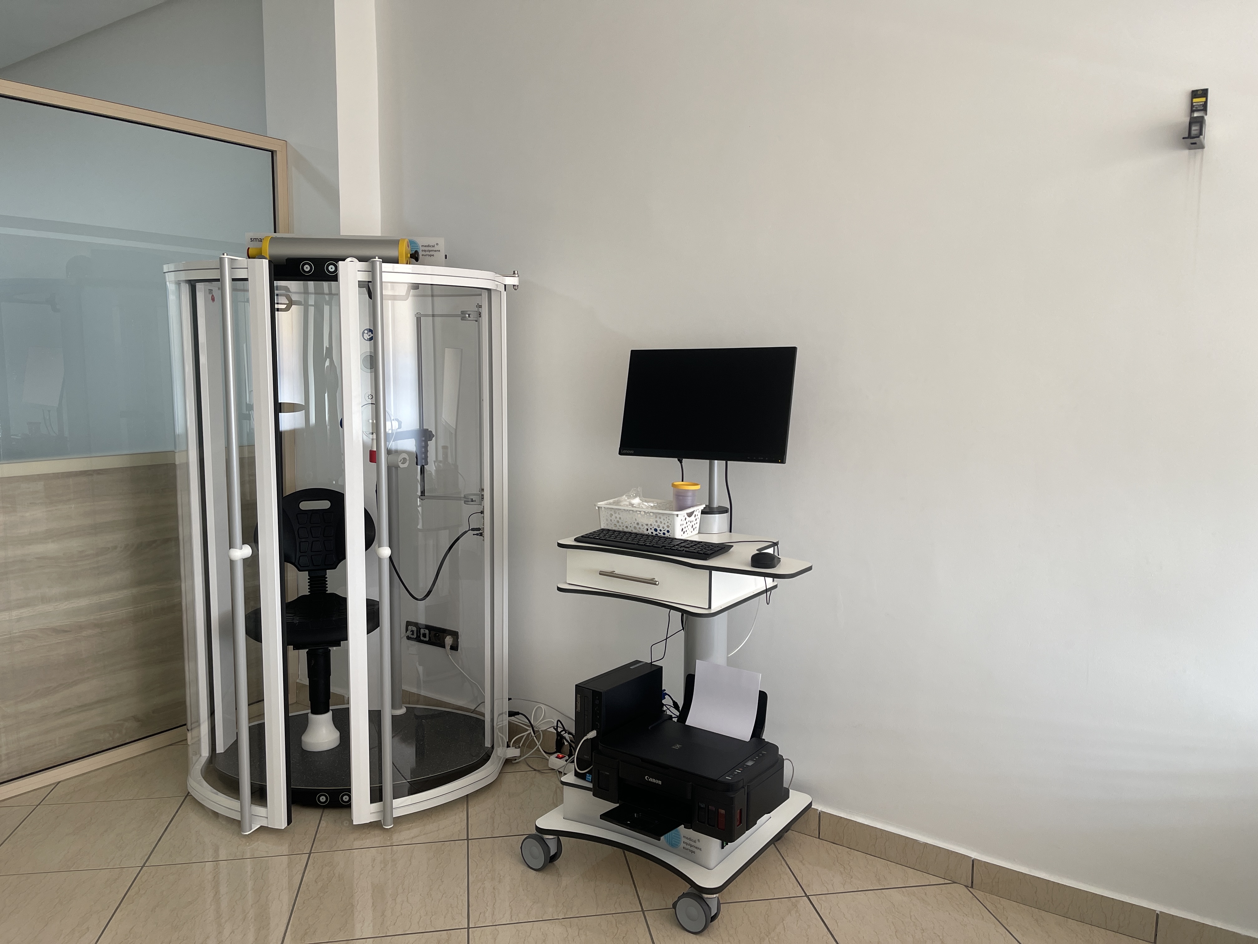 دكتورة بنوحود نوال