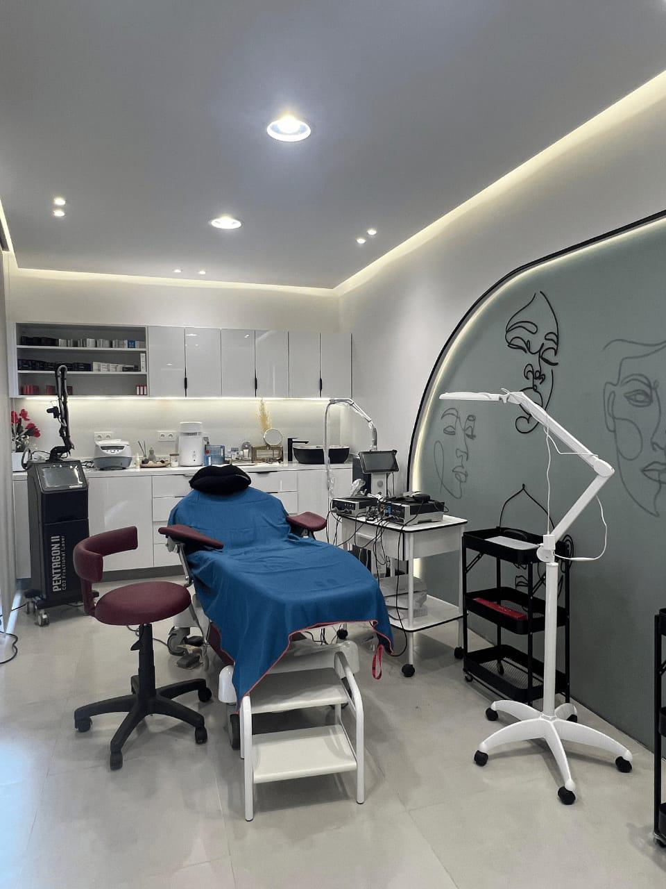 Dr Kenza Tahri Joutei Hassani