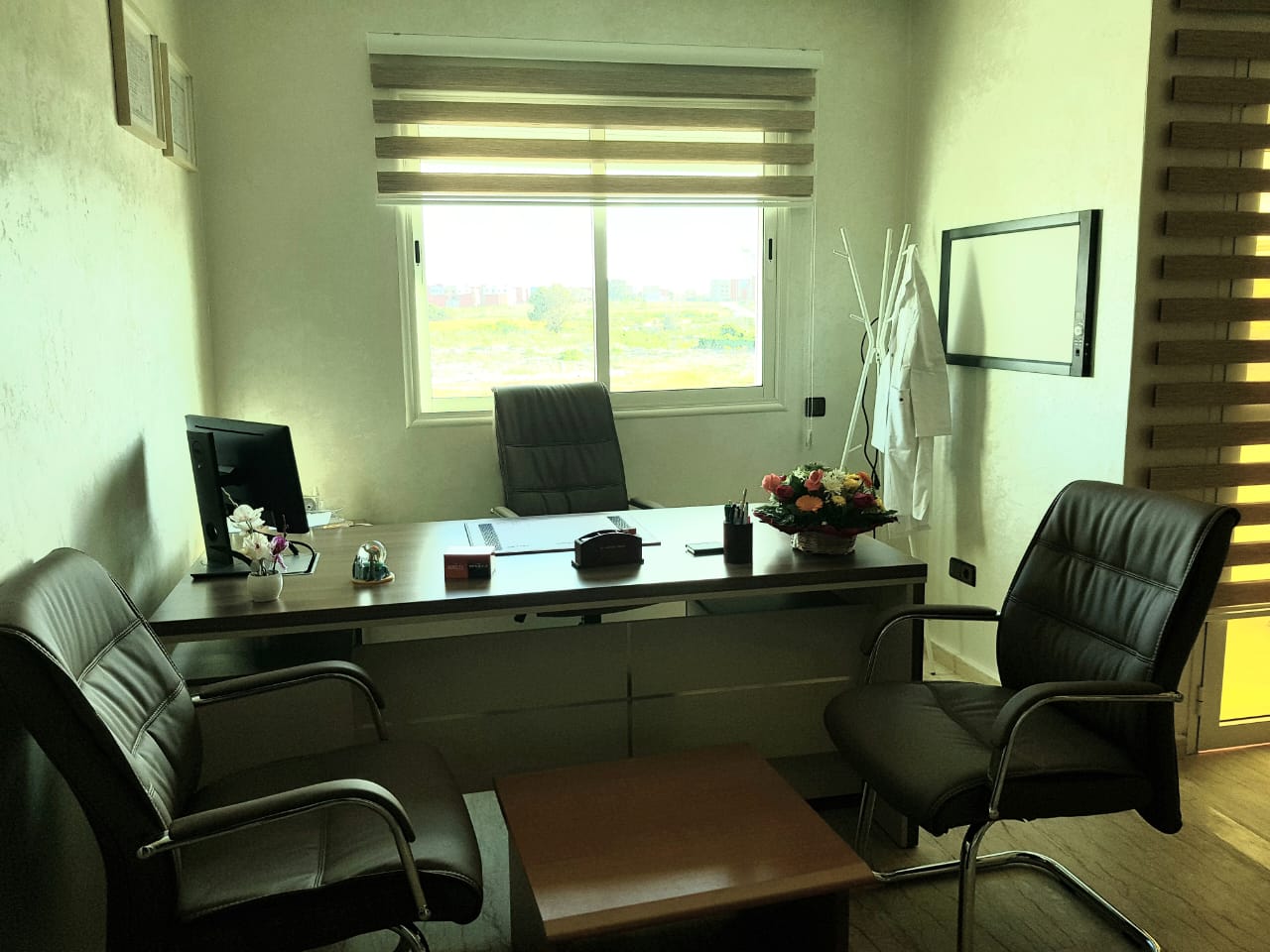 دكتورة نوال لخضر