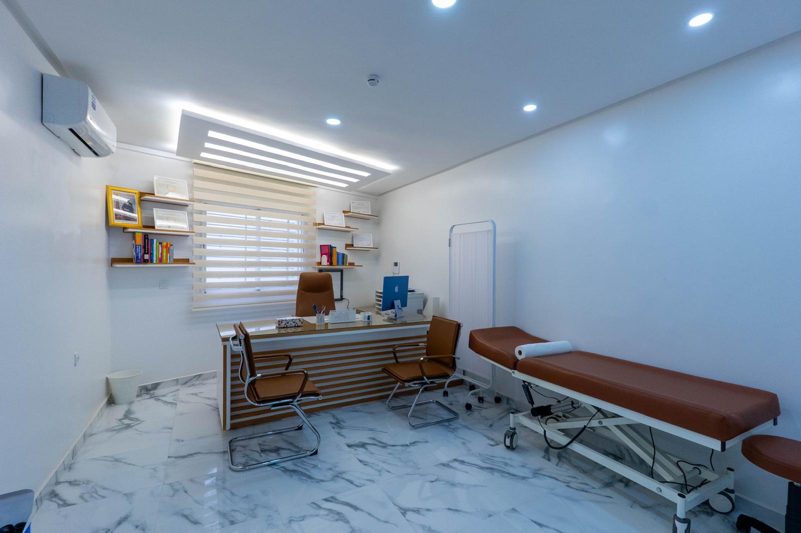 دكتورة إلهام مومدي