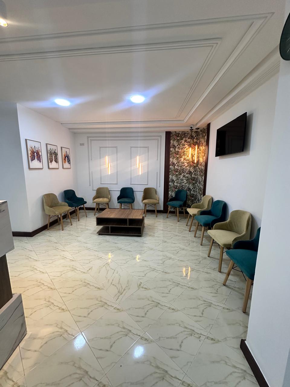 Dr Btissam Zine Elabidine