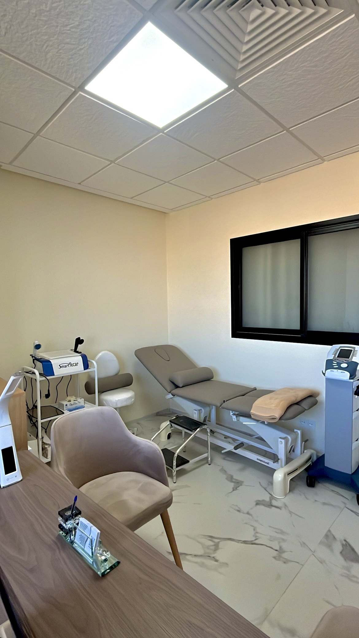 Salma Abouali Equiforme