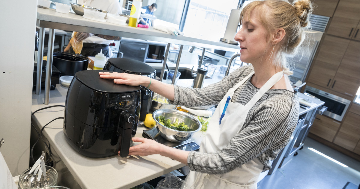 Attention Foodie Students 👀 Our Air Fryer should be on your Back