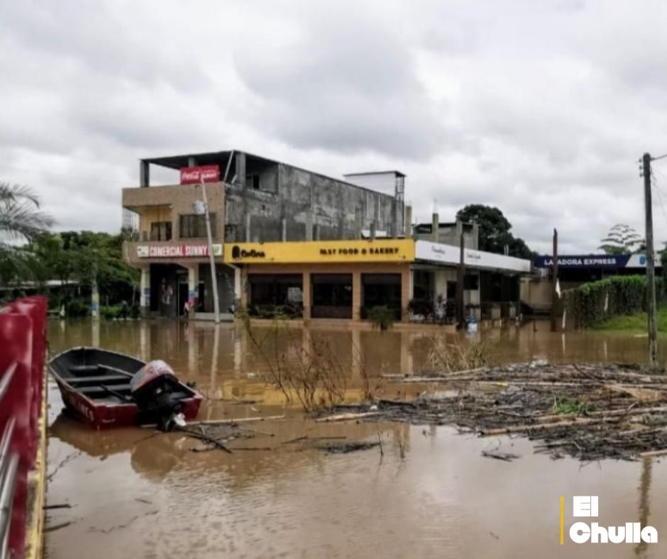 Emergencia invernal afecta viviendas y complica la movilidad en Daule.