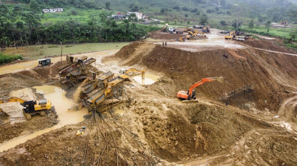 ARCOM detecta 387 focos de minería ilegal y 40 con grupos armados