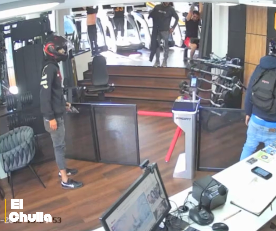 Violento robo en un gimnasio del centro-norte de Quito queda registrado en video