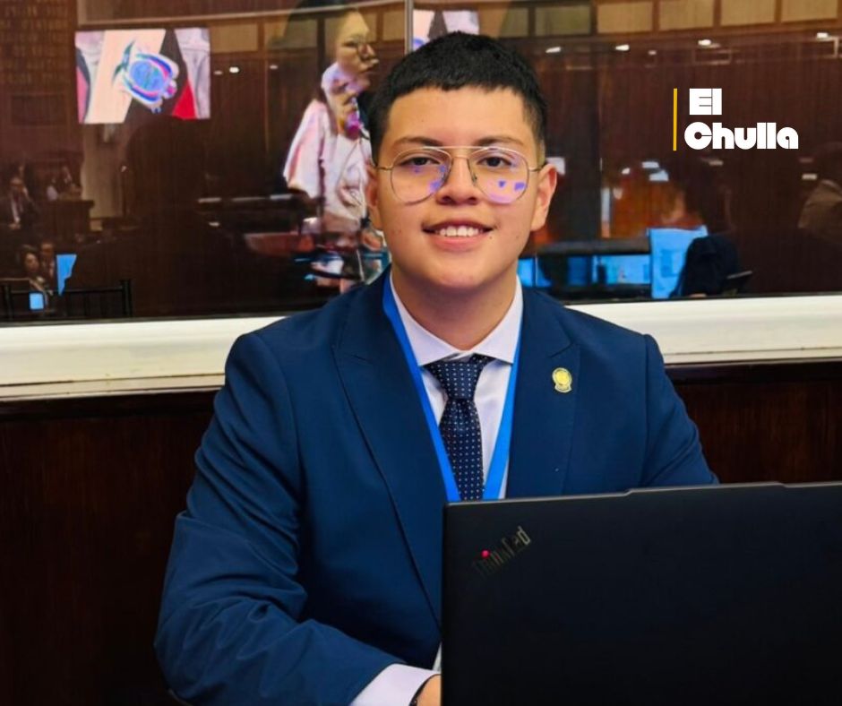 Dominique Serrano presenta certificado por TDAH para evitar sanción tras ser grabado dibujando en sesión de la Asamblea