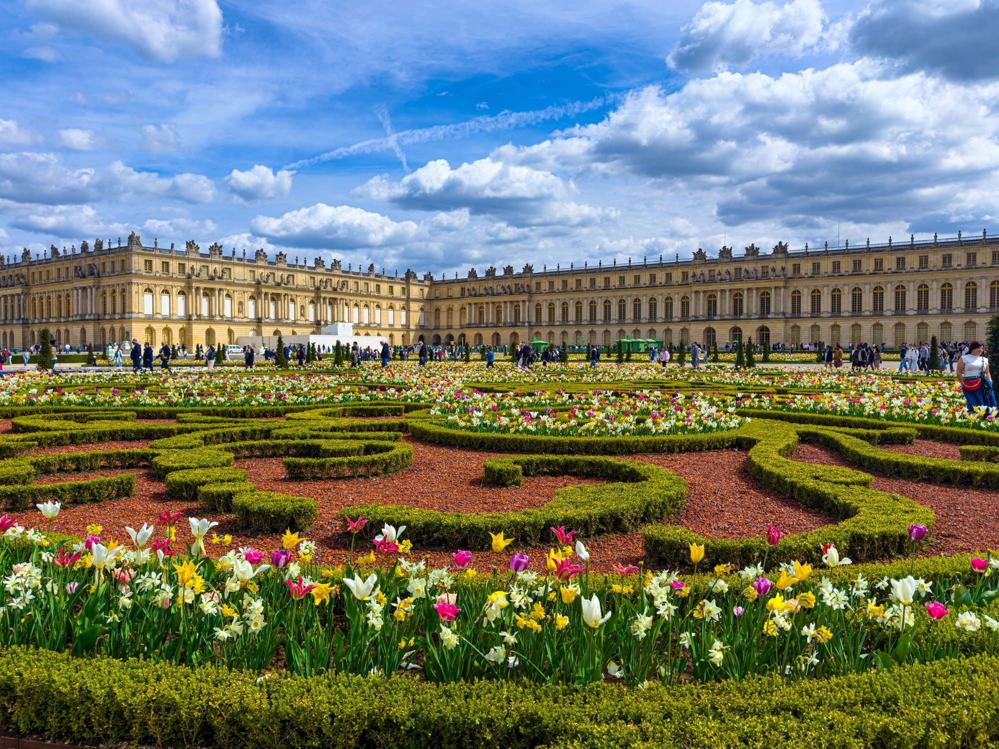 Palacio de Versalles: Noches Mágicas con Música y Fuegos Artificiales Cerca de París