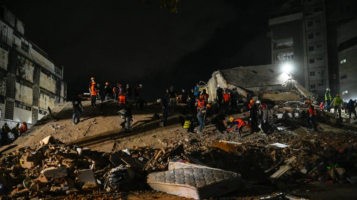 Venezuela: Terremotos dejan 589 muertos y militarizan La Guaira; Colombia envía ayuda