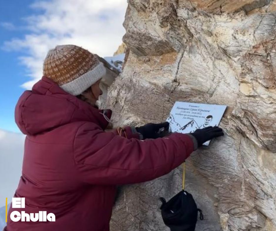 Desesperación en los Himalayas: Alpinista rusa atrapada con la pierna rota a 7.000 metros no podrá ser rescatada