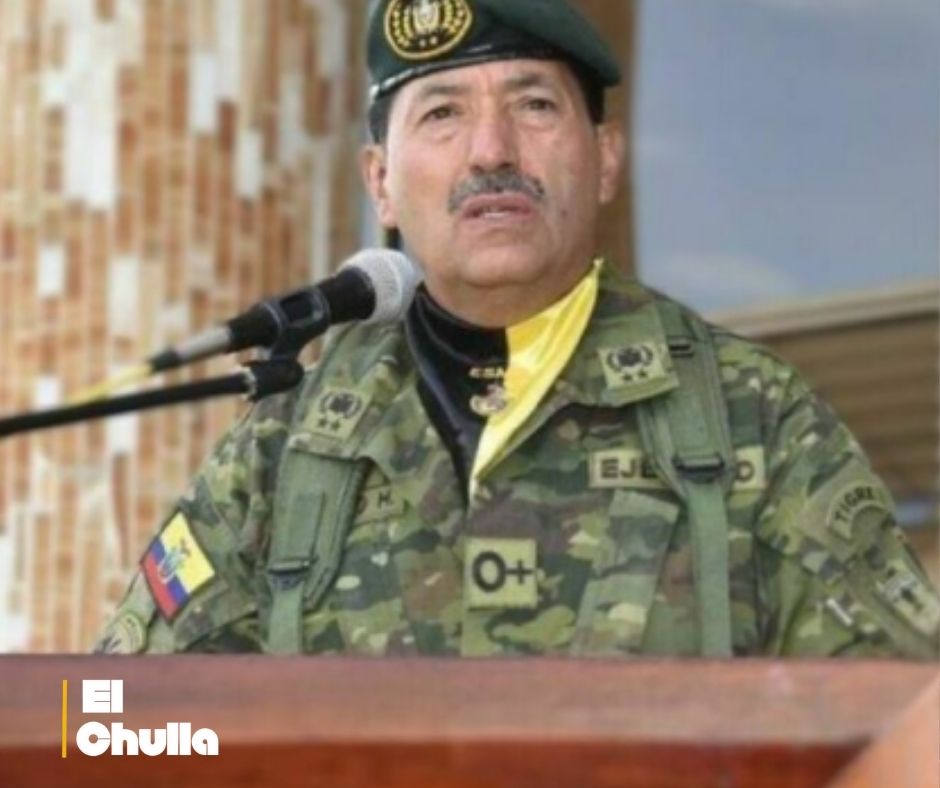 Presidente Noboa renueva altos mandos militares y designa a Henry Delgado como nuevo jefe del Comando Conjunto.