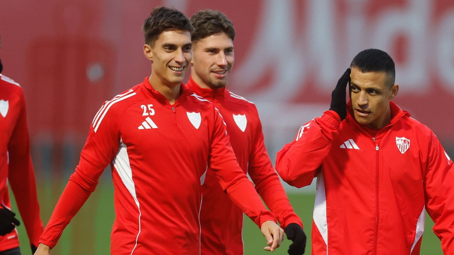 Sevilla FC: Defensores de alto perfil listos para salir del club