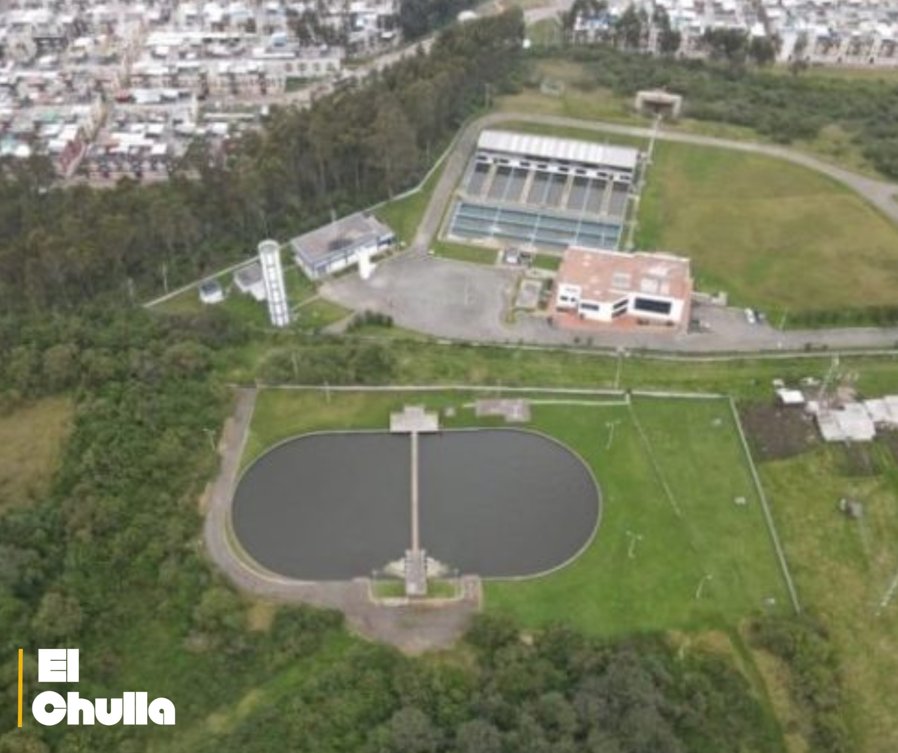 🛑 El agua ya llega a la planta de El Troje: Quito da un paso hacia la normalización del servicio.