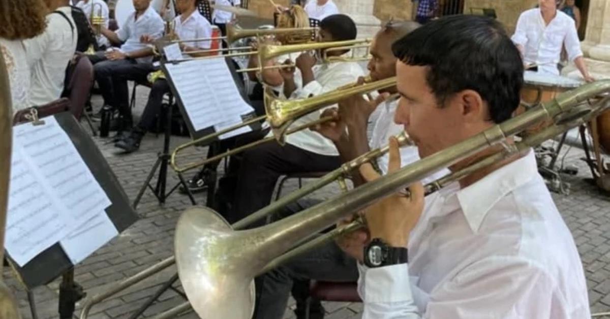 Banda Nacional y Camerata Romeu: Concierto Histórico en La Habana