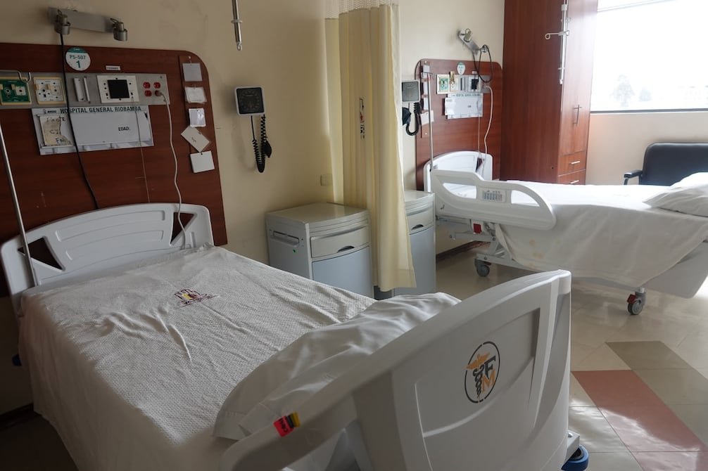 El IESS incorpora 96 camas nuevas en el Hospital General Riobamba