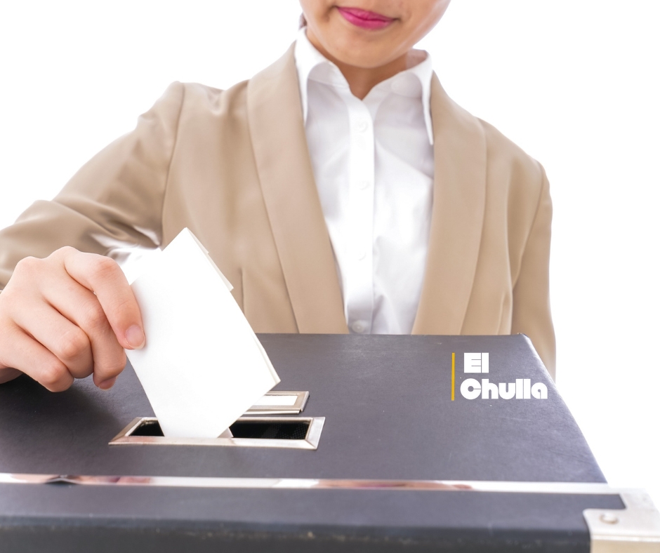 Chile abre las urnas en un balotaje marcado por la polarización política.