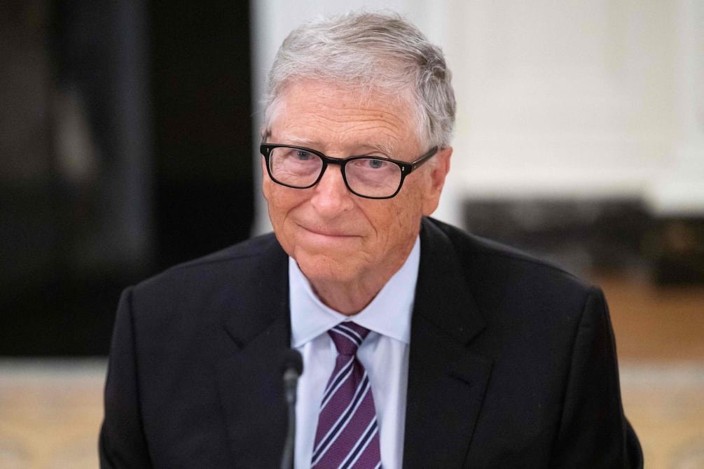 Bill Gates advierte sobre el impacto de la IA en el empleo y las relaciones humanas