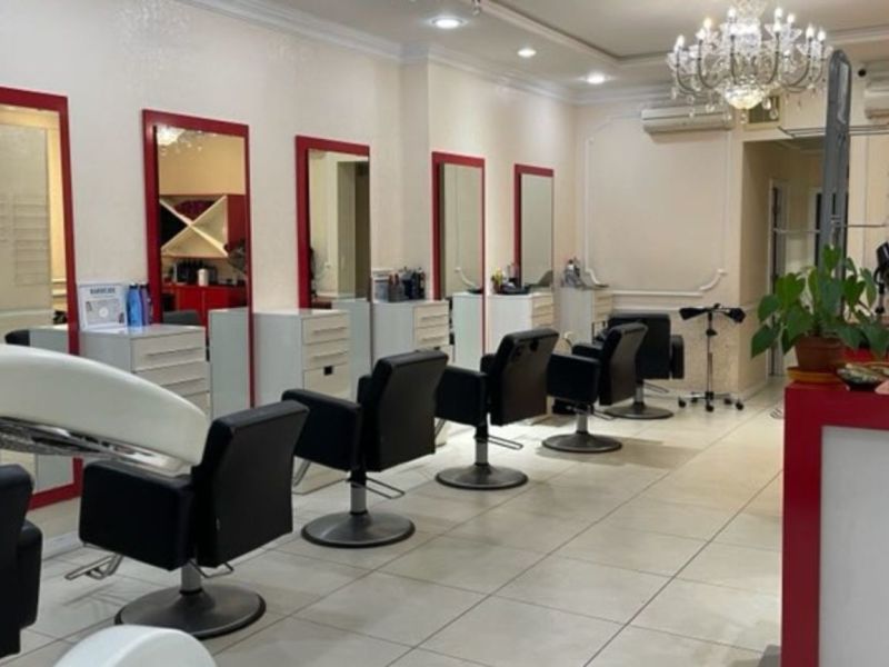 22694 Salon
