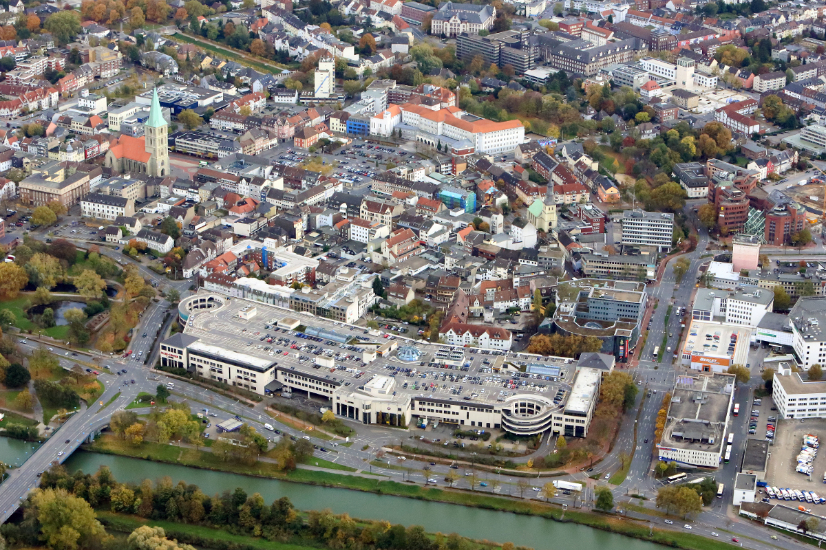 Hamm NRW - Vermisstes Mädchen will vom Allee-Center springen
