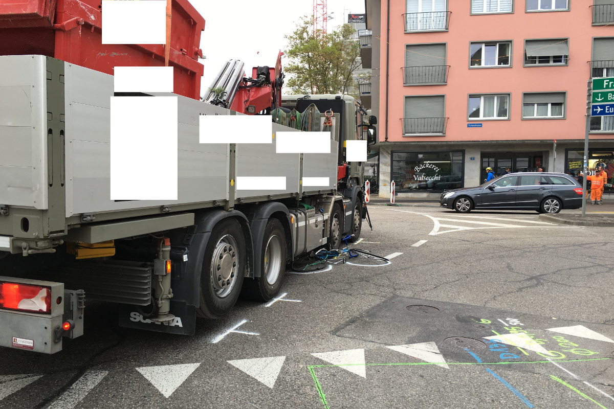 Basel BS - Grosse Verkehrsbehinderungen im Morgenverkehr