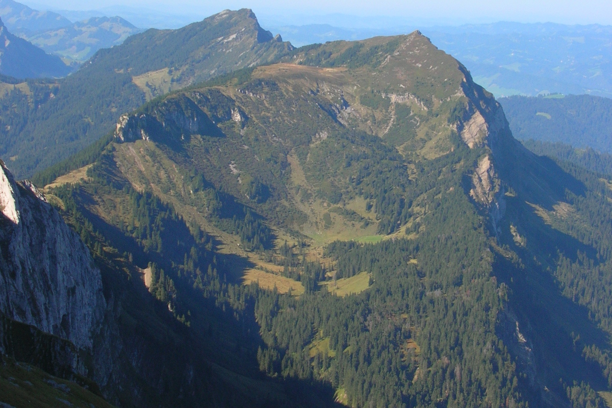 Schwarzenberg LU - Wanderer stürzt am Mittaggüpfi über Felswand in den Tod