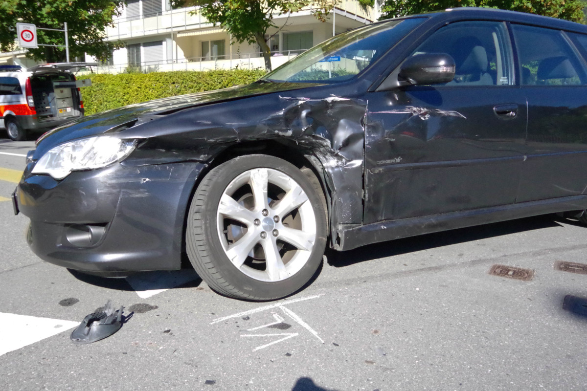 Chur GR - Zusammenstoss zweier Autos