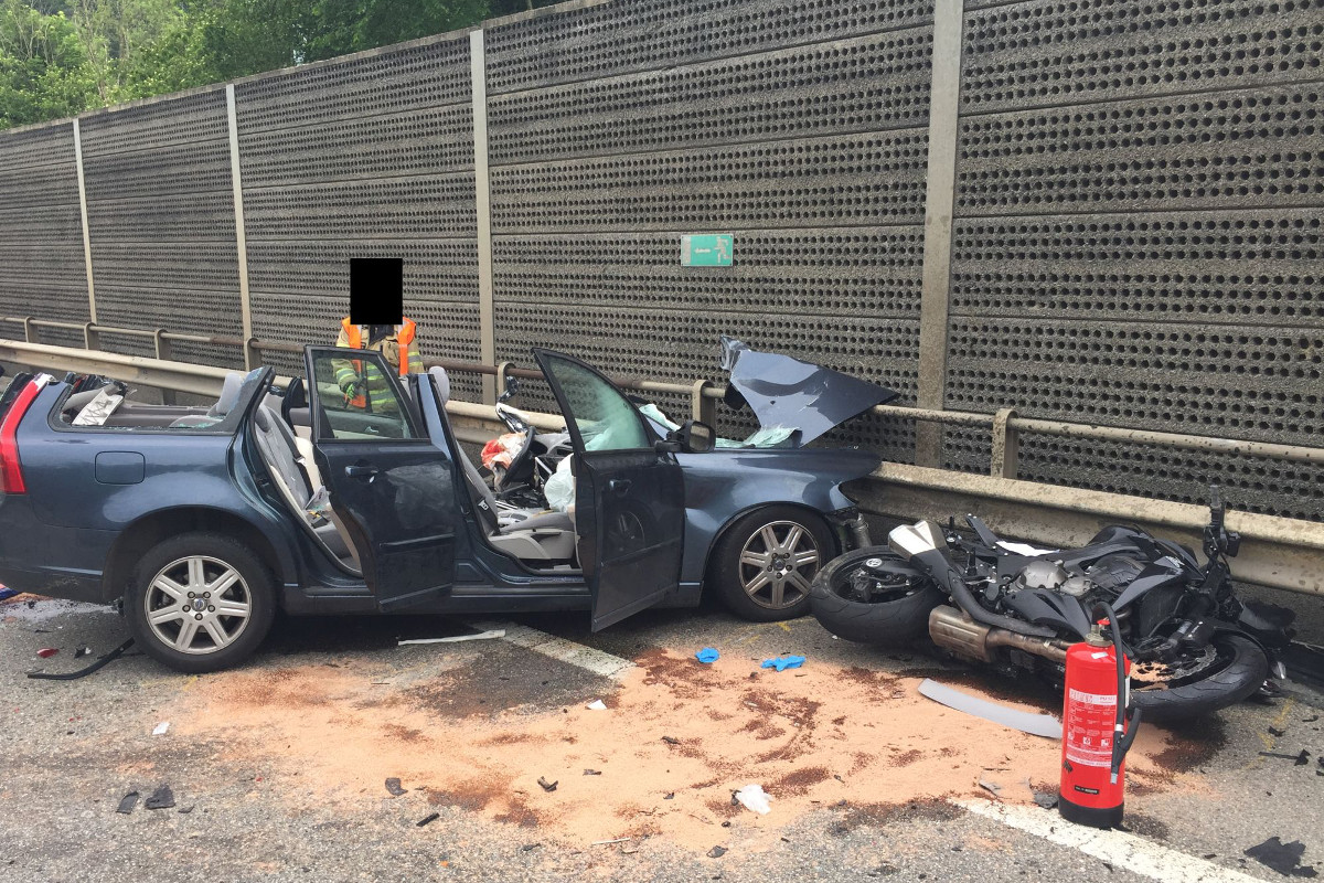 Schlimmer Verkehrsunfall in Liestal - Autofahrer stirbt