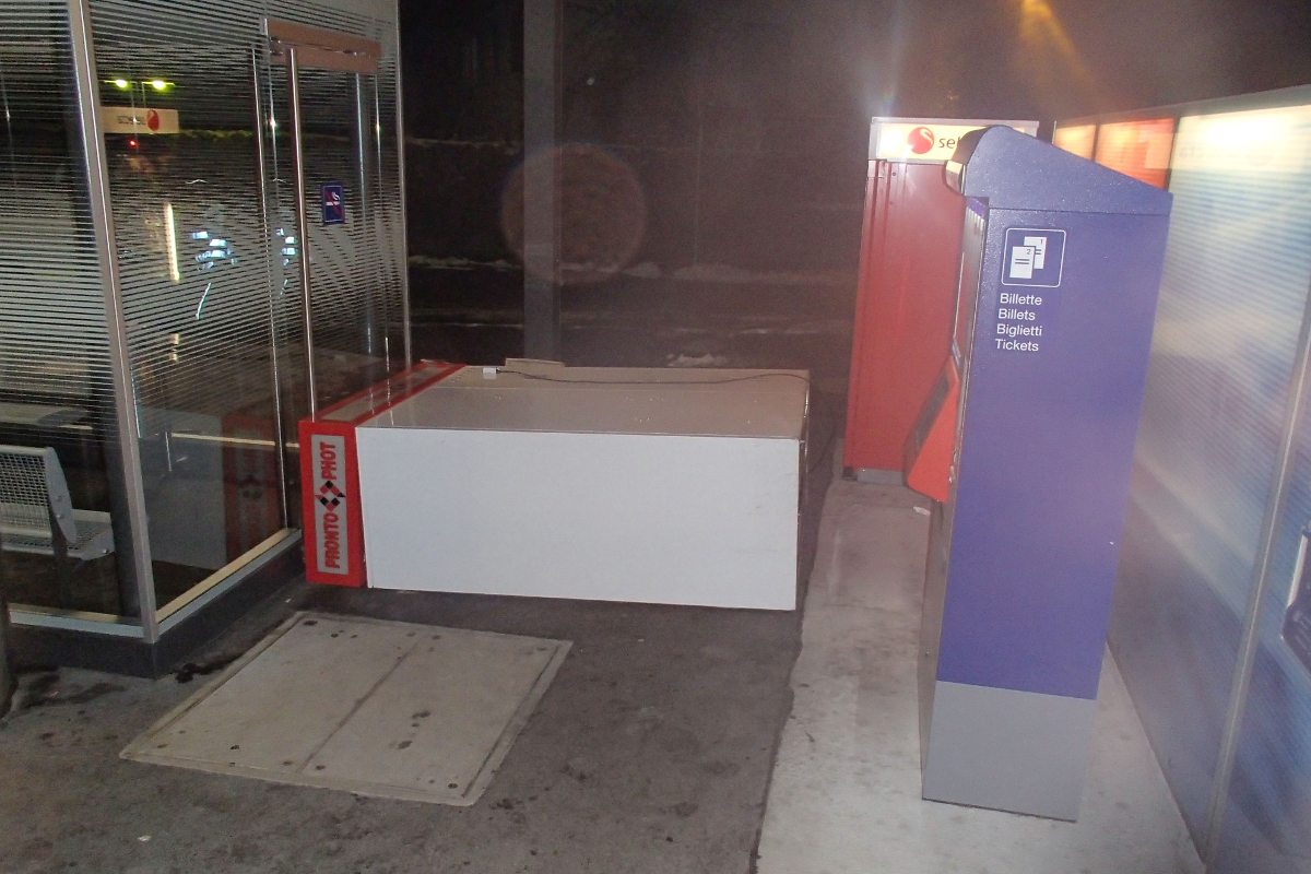 Fotoautomaten in Oberentfelden umgeschmissen