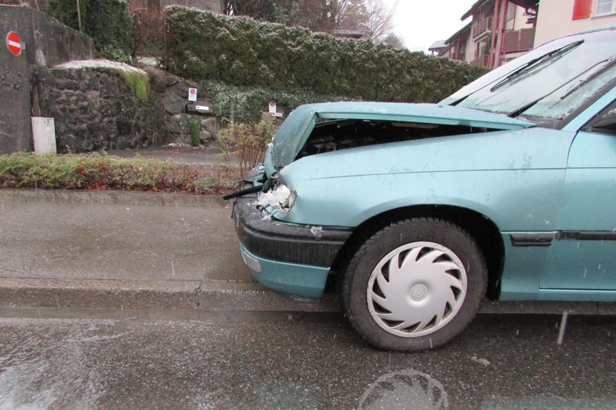 Auffahrcrash in Glarus