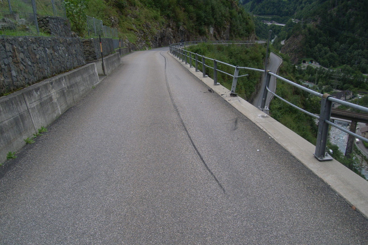 Nach Alleinunfall in Silenen aus dem Staub gemacht