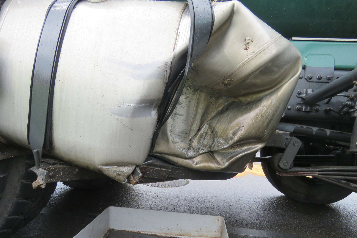 Tank bei Kollision in Seengen beschädigt