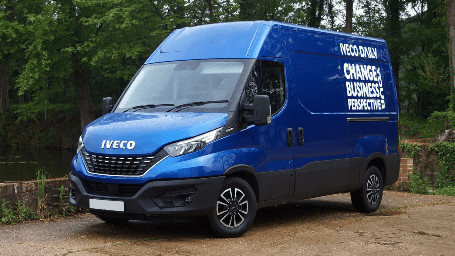 Компактный Ван Iveco Daily car