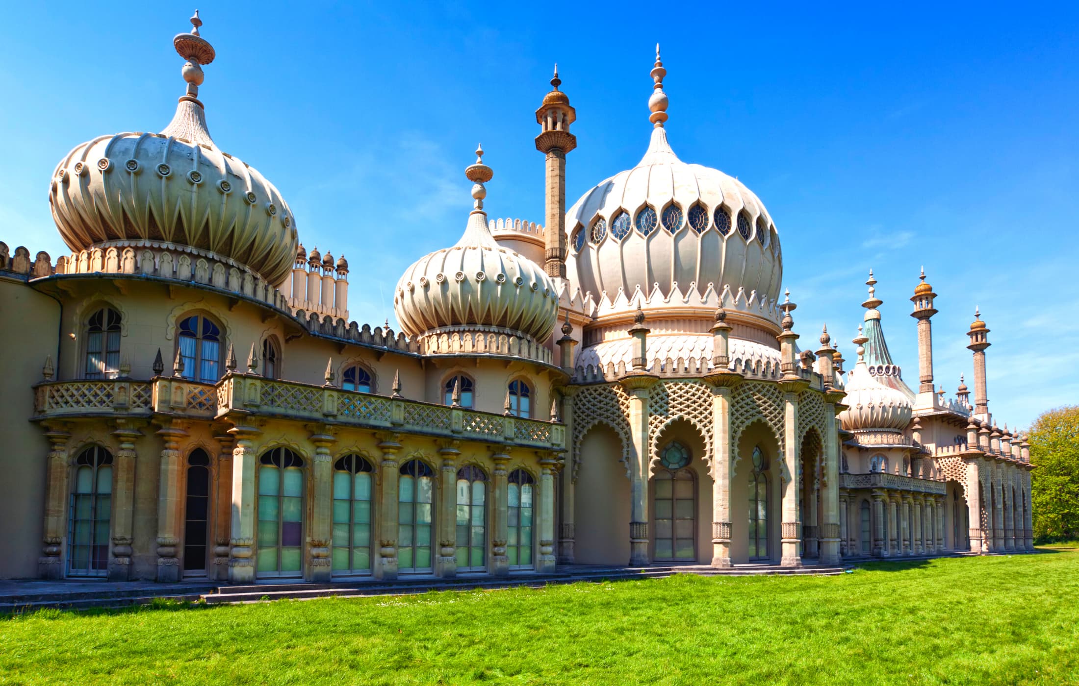 9. Royal Pavilion, Sussex accommodation - Beautiful camping and glamping site featured in HolidayFox article