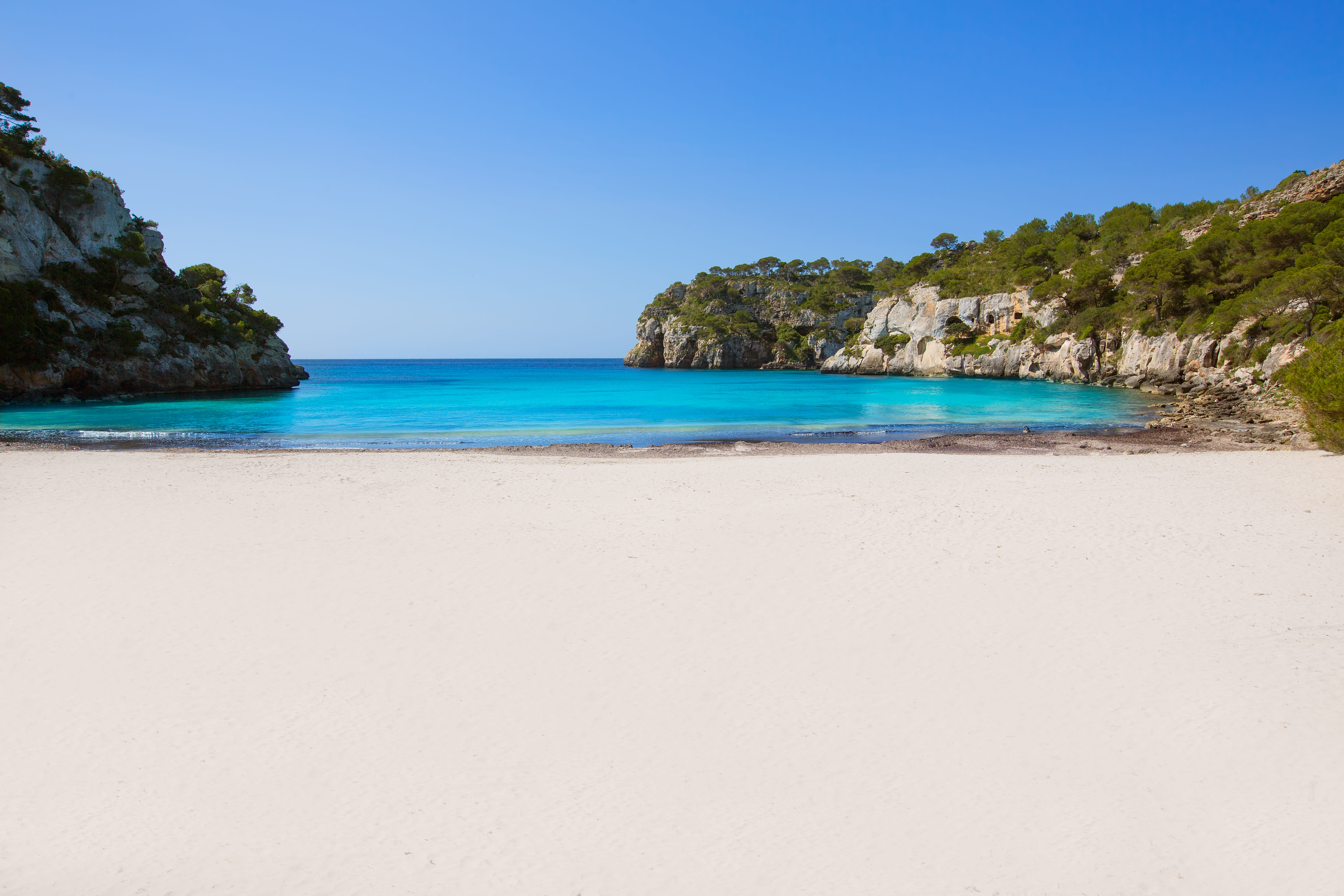 Plan and book your next dream beach holiday | HolidayPirates