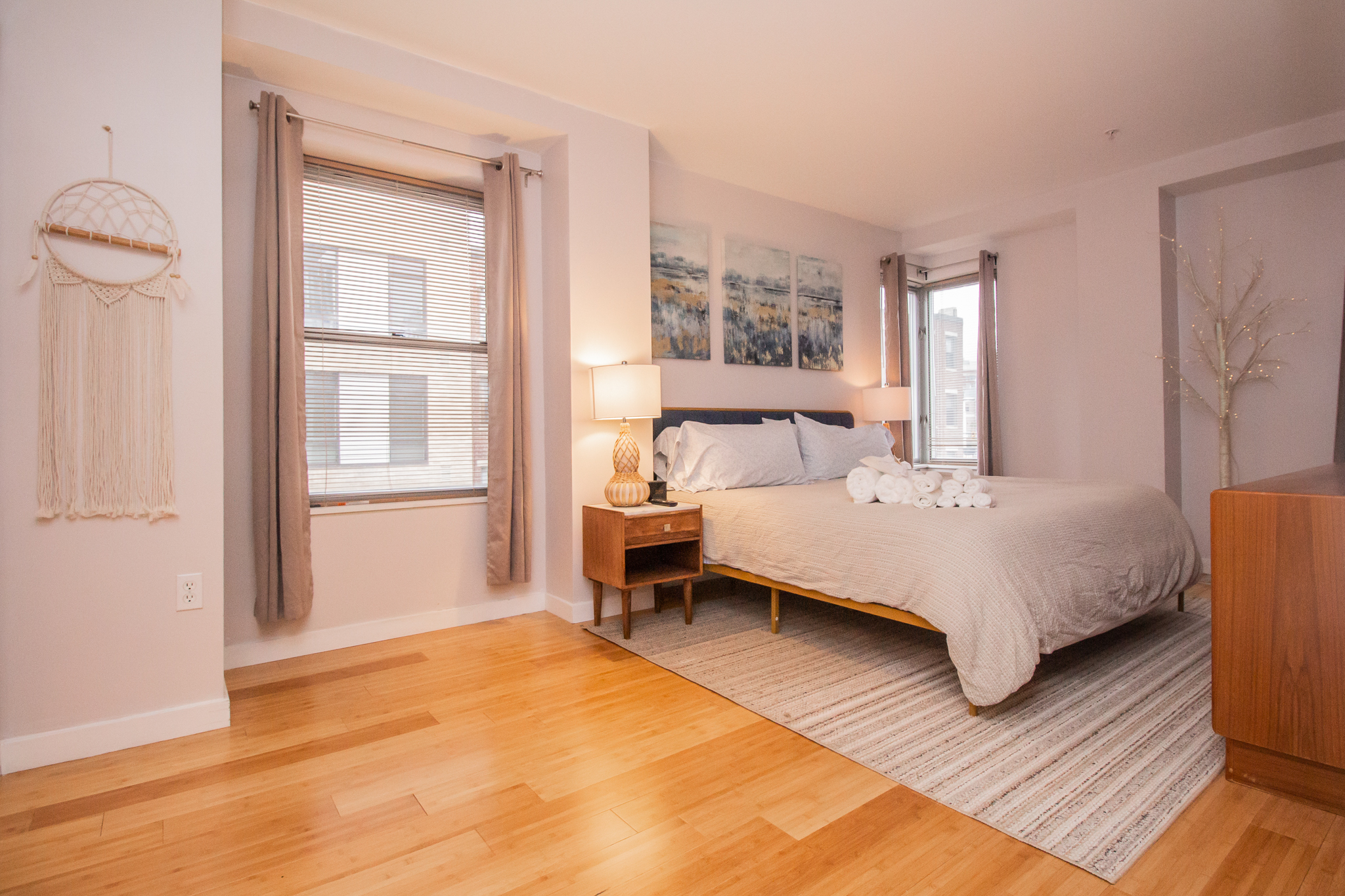  Warm, Cozy 2 Bed, 2 Bath with In-Unit-Laundry photo 3