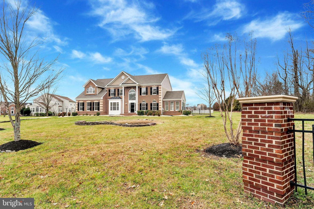 LUXURIOUS HOME IN DC METRO photo 3